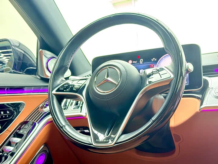 Фото 10 - Mercedes-Benz Maybach S-Class