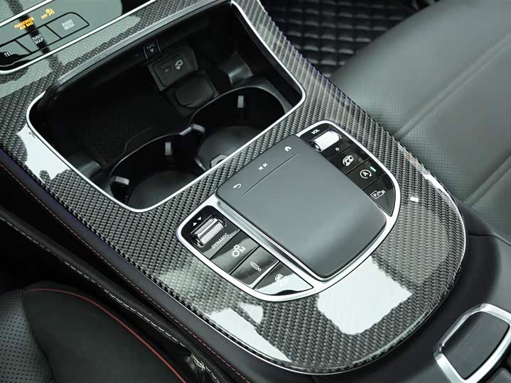 Фото 10 - Mercedes-Benz E-Class AMG