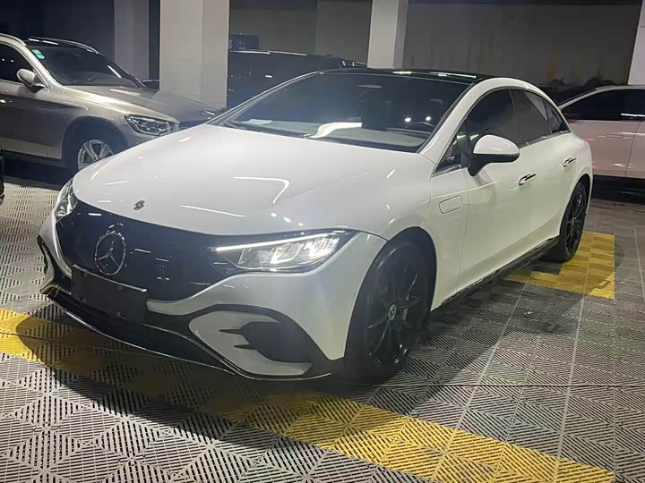 Фото 1 - Mercedes-Benz EQE