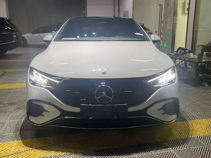 Фото 2 - Mercedes-Benz EQE