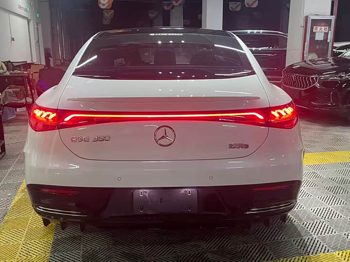 Фото 4 - Mercedes-Benz EQE