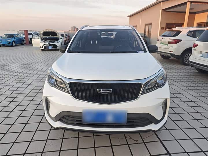 Фото 3 - Geely Vision X3