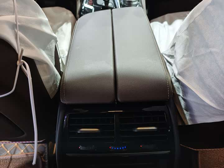 Фото 15 - BMW 5 Series