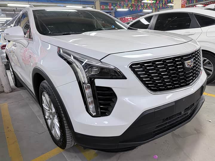 Фото 3 - Cadillac XT4