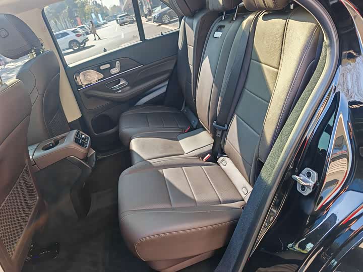 Фото 18 - Mercedes-Benz GLE-Class