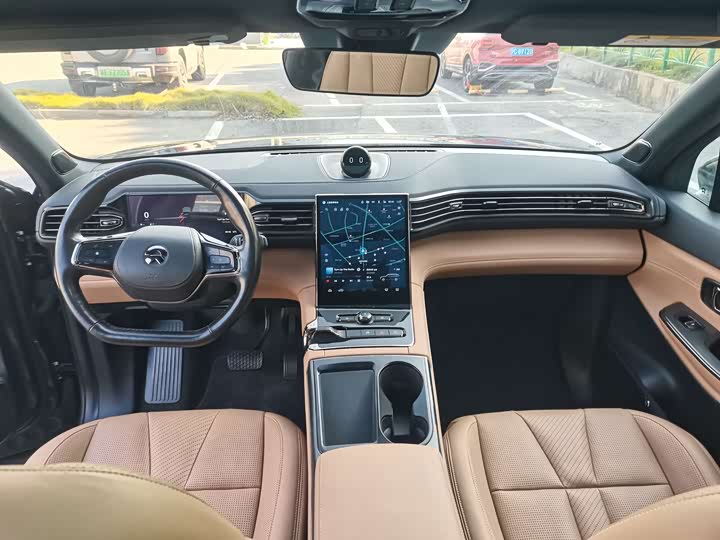 Фото 12 - Nio ES8