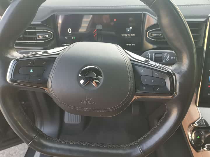 Фото 15 - Nio ES8