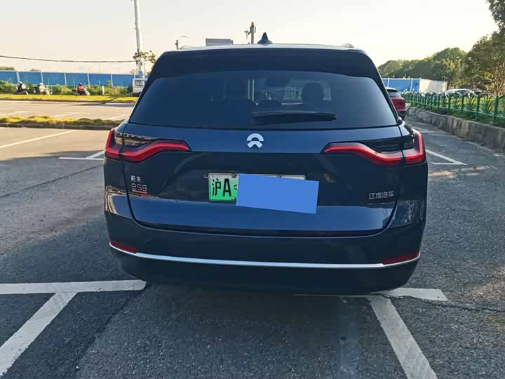 Фото 6 - Nio ES8