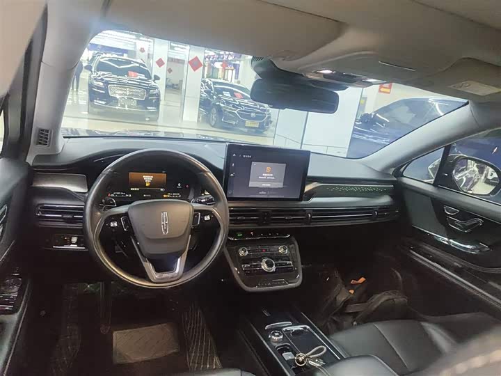 Фото 10 - Lincoln Corsair