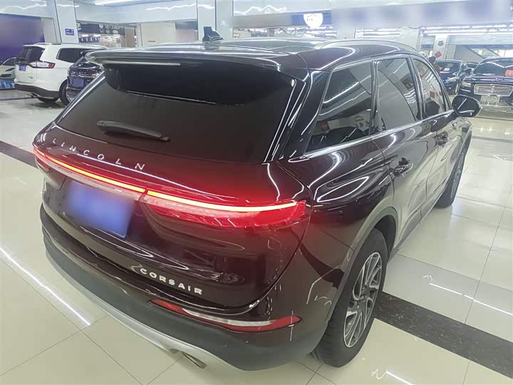 Фото 7 - Lincoln Corsair