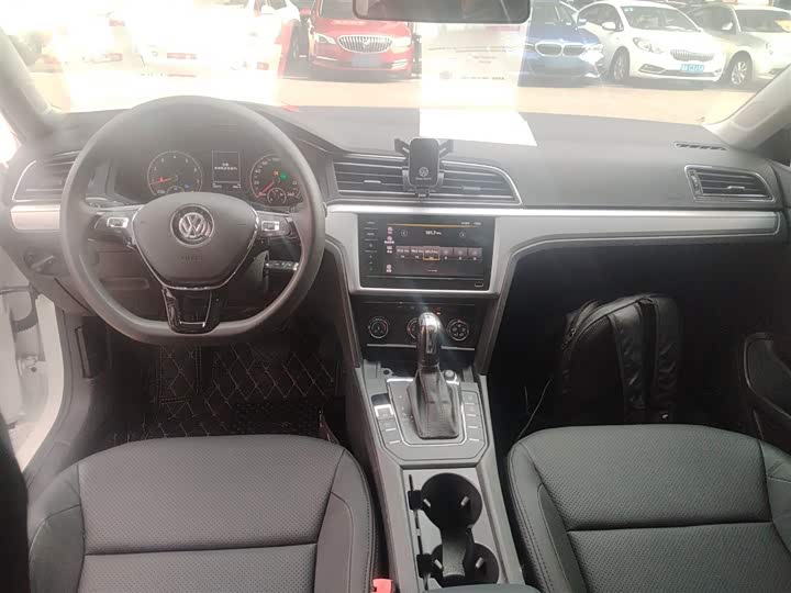 Фото 10 - Volkswagen Lamando L