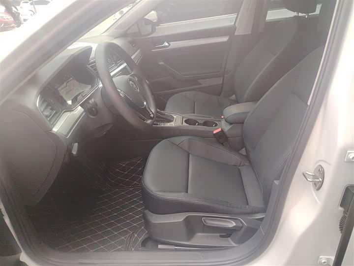 Фото 15 - Volkswagen Lamando L