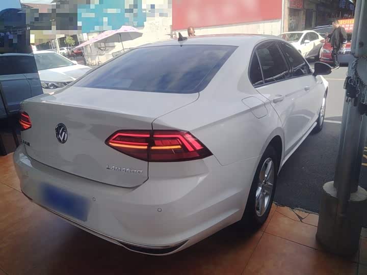 Фото 7 - Volkswagen Lamando L