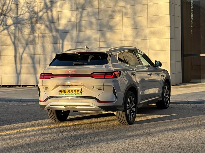 Фото 18 - BYD Song Plus Hybrid/EV