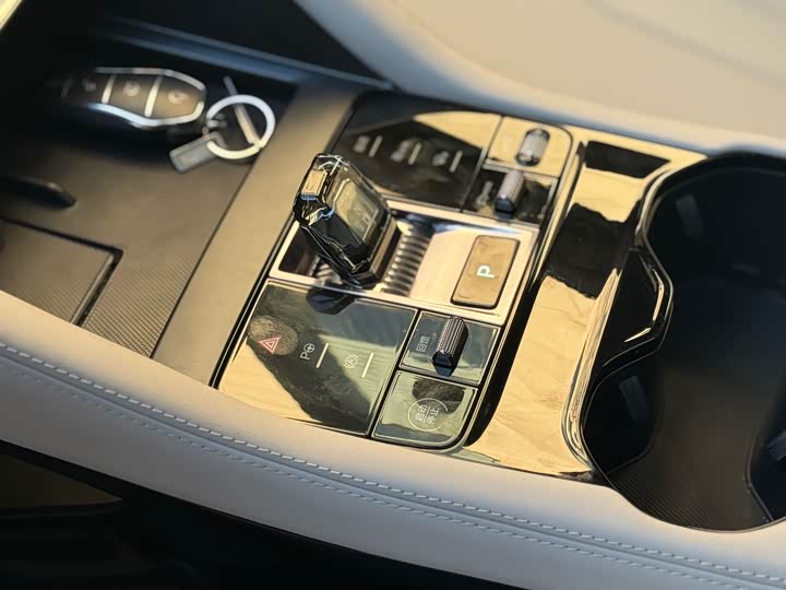 Фото 8 - BYD Song Plus Hybrid/EV