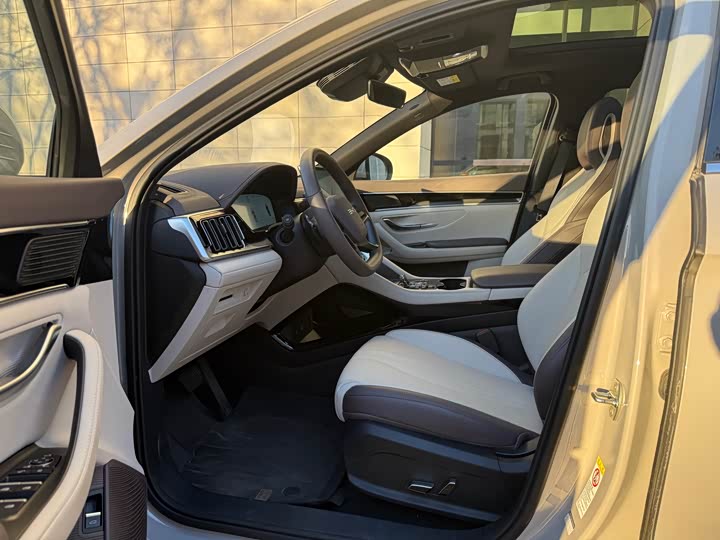 Фото 9 - BYD Song Plus Hybrid/EV