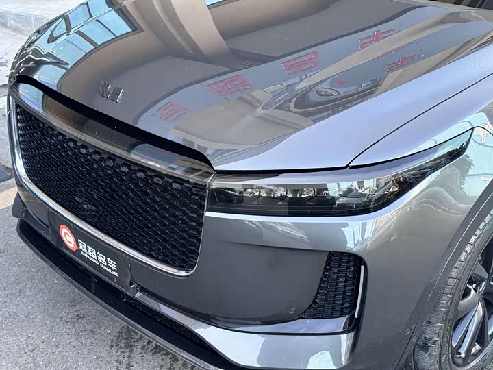 Фото 4 - LiXiang One