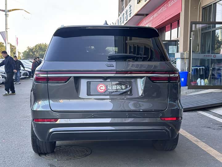 Фото 6 - LiXiang One