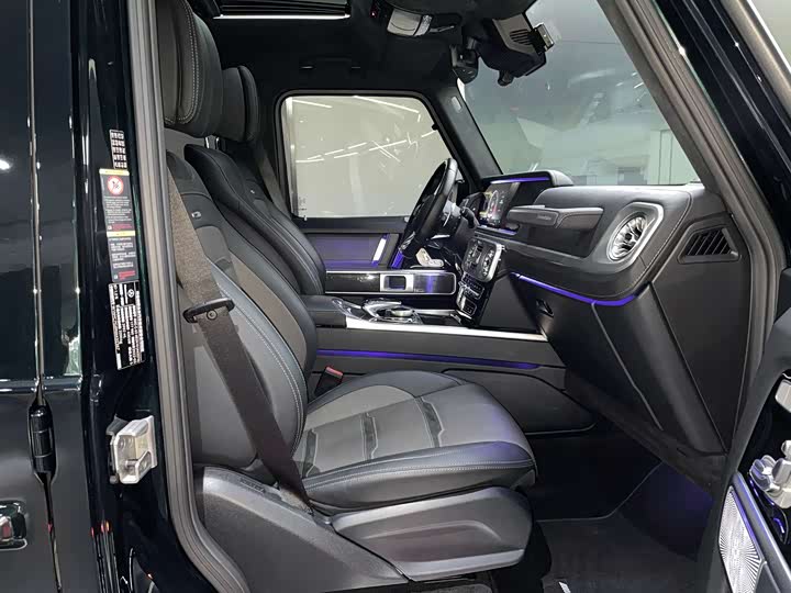 Фото 13 - Mercedes-Benz G-Class AMG