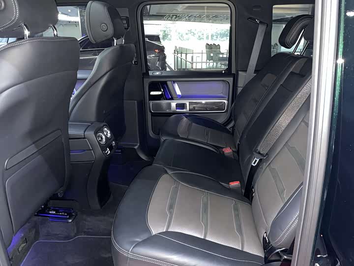 Фото 19 - Mercedes-Benz G-Class AMG