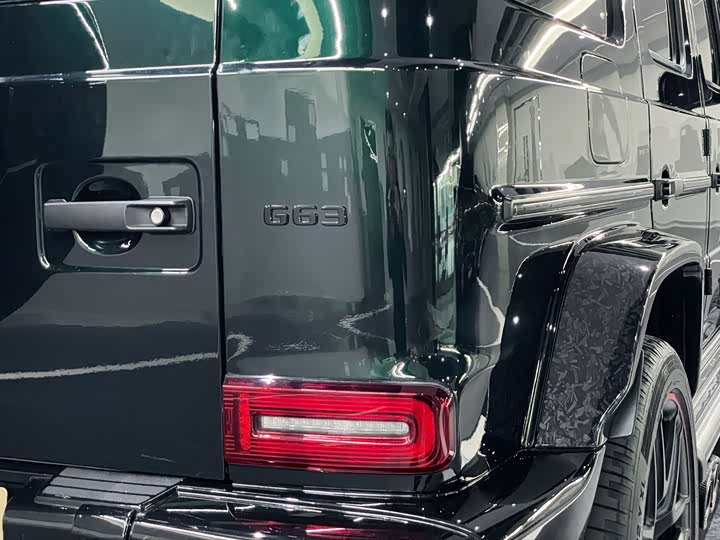 Фото 23 - Mercedes-Benz G-Class AMG