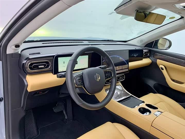 Фото 17 - Leapmotor C11