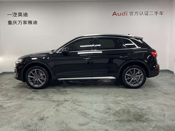 Фото 5 - Audi Q5L
