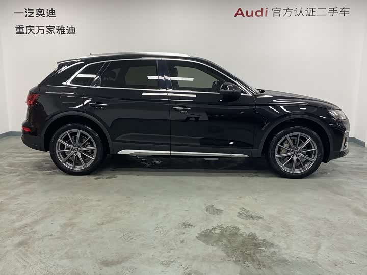 Фото 6 - Audi Q5L