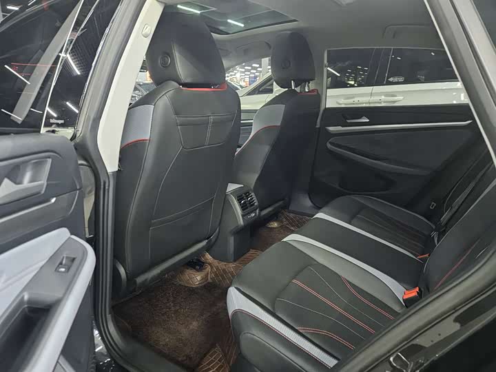 Фото 5 - Volkswagen Lamando L