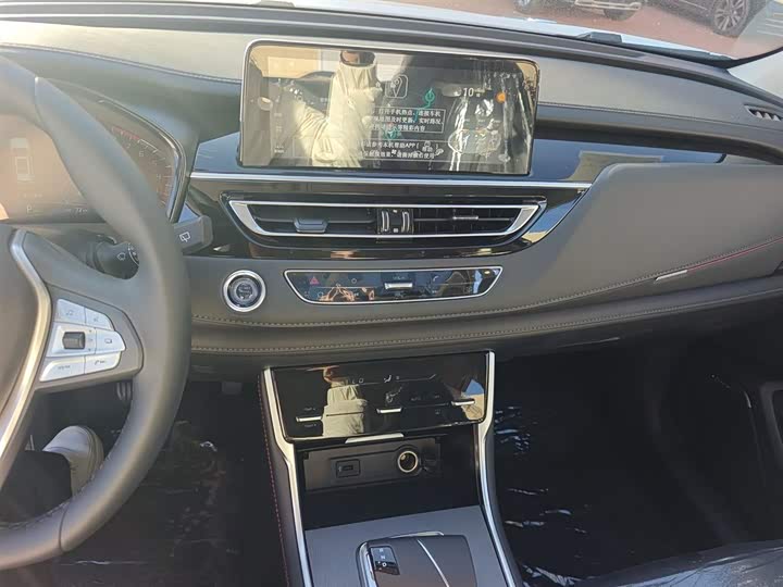 Фото 12 - Changan CS75