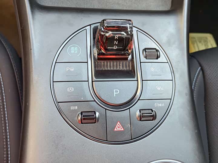 Фото 17 - BYD Seal