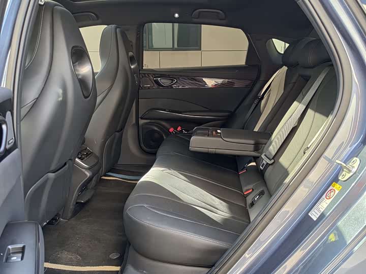 Фото 8 - BYD Seal