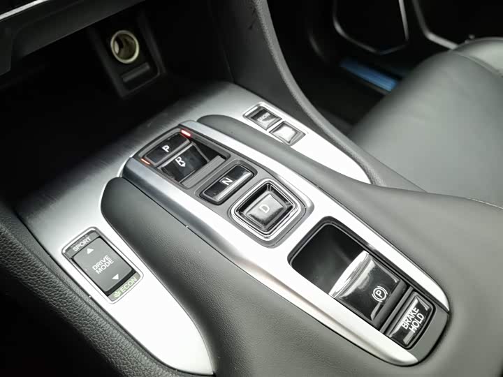 Фото 13 - Honda Avancier