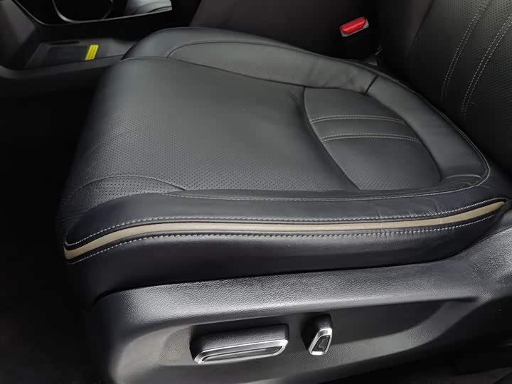 Фото 20 - Honda Avancier