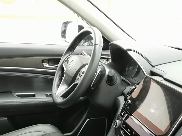 Фото 22 - Honda Avancier