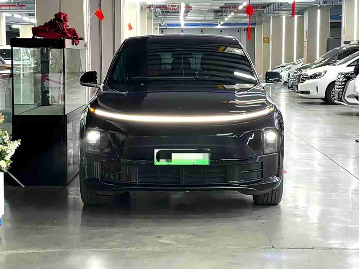 Фото 2 - LiXiang L6