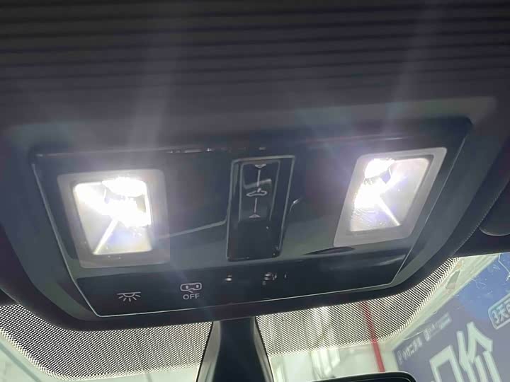 Фото 11 - Volkswagen Golf