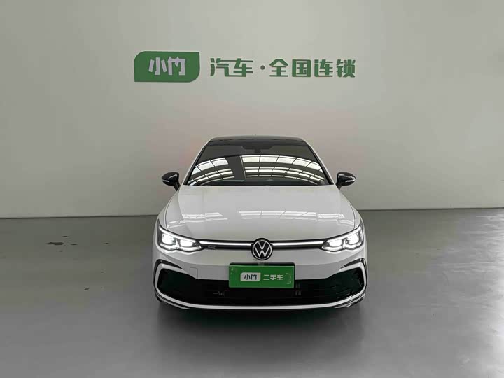 Фото 2 - Volkswagen Golf