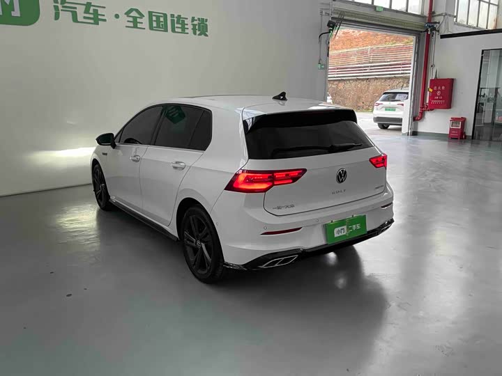 Фото 6 - Volkswagen Golf