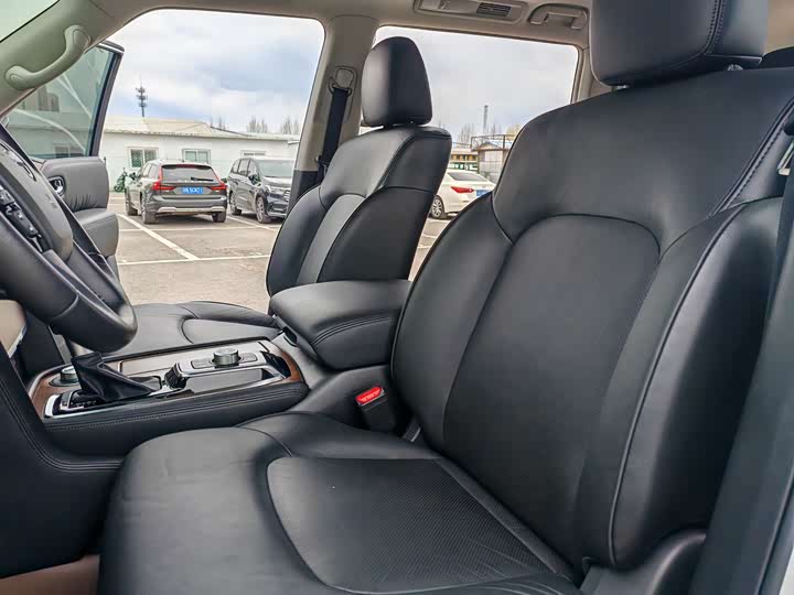 Фото 13 - Nissan Armada