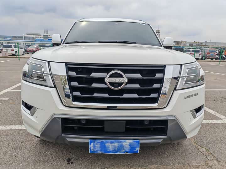 Фото 2 - Nissan Armada
