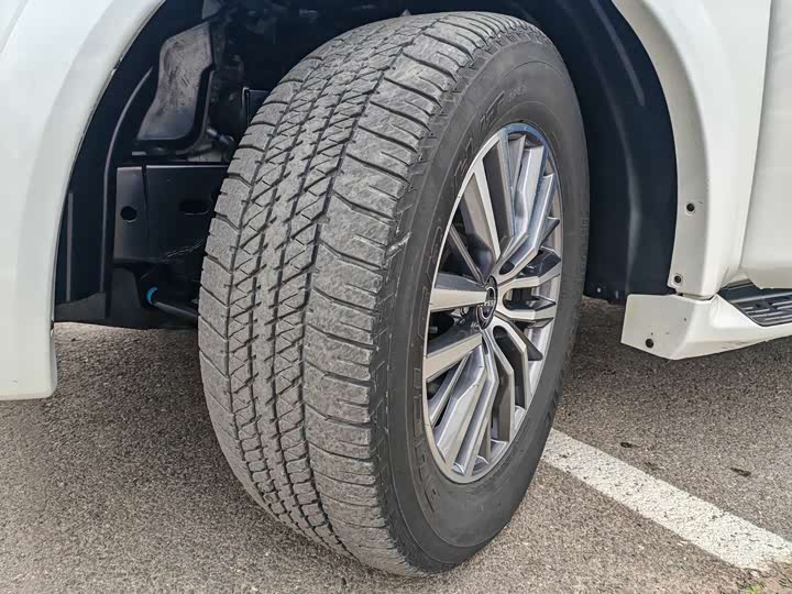 Фото 28 - Nissan Armada