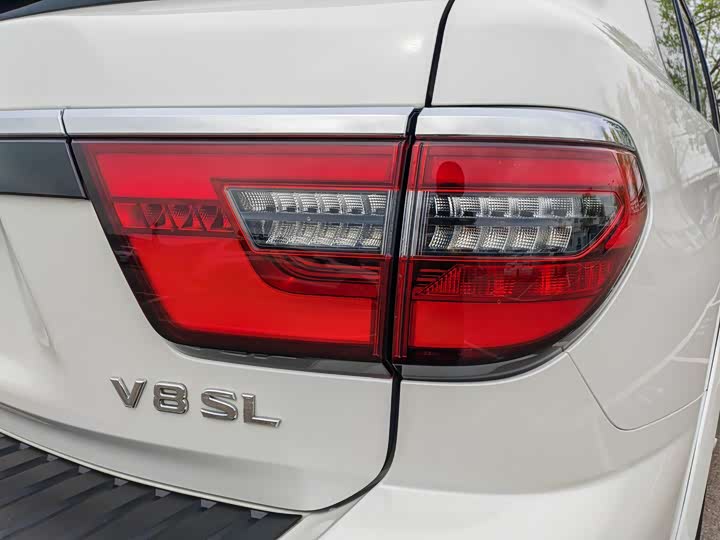 Фото 7 - Nissan Armada