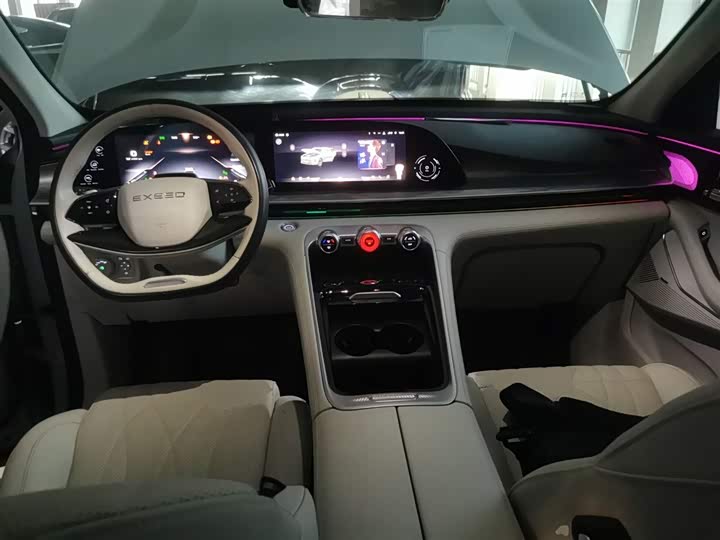 Фото 10 - Exeed RX