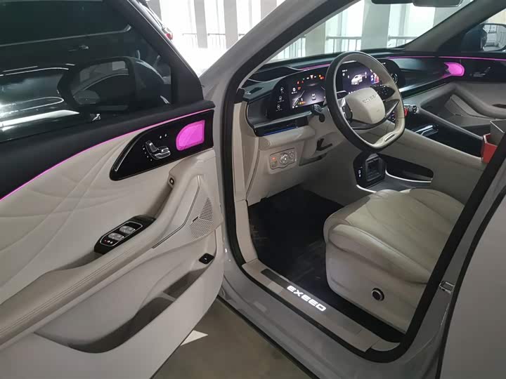 Фото 16 - Exeed RX