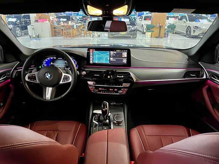 Фото 12 - BMW 5 Series