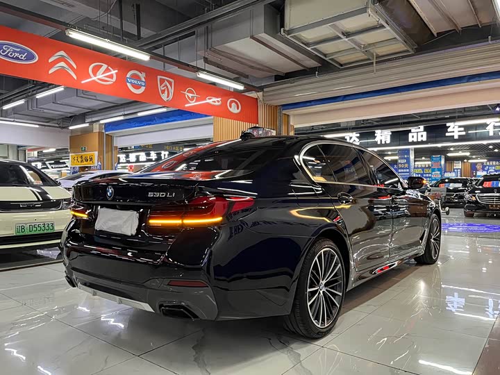 Фото 5 - BMW 5 Series