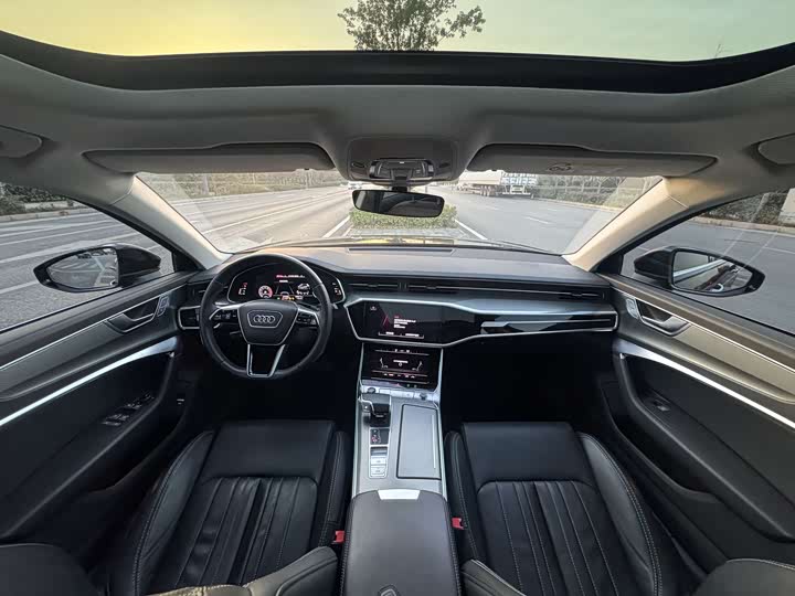 Фото 5 - Audi A6L