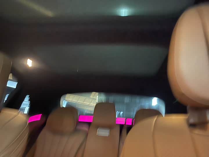 Фото 10 - Mercedes-Benz E-Class