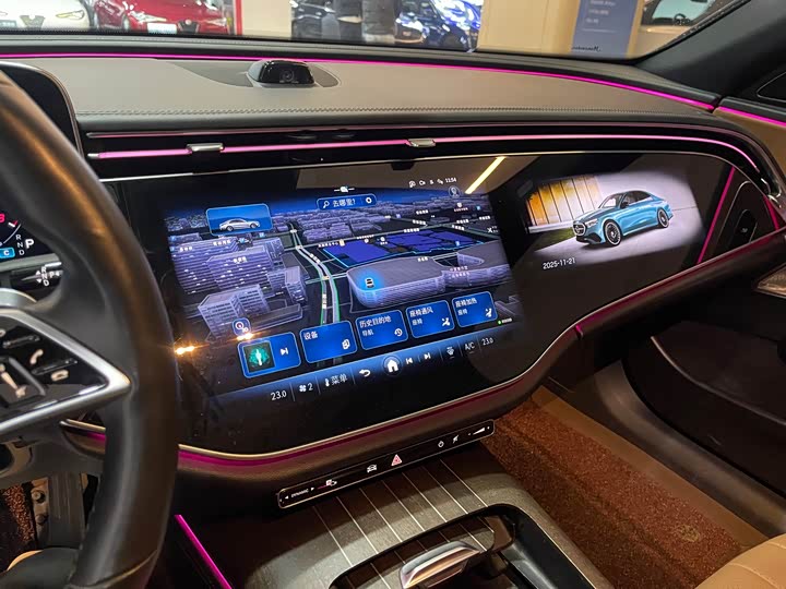 Фото 7 - Mercedes-Benz E-Class